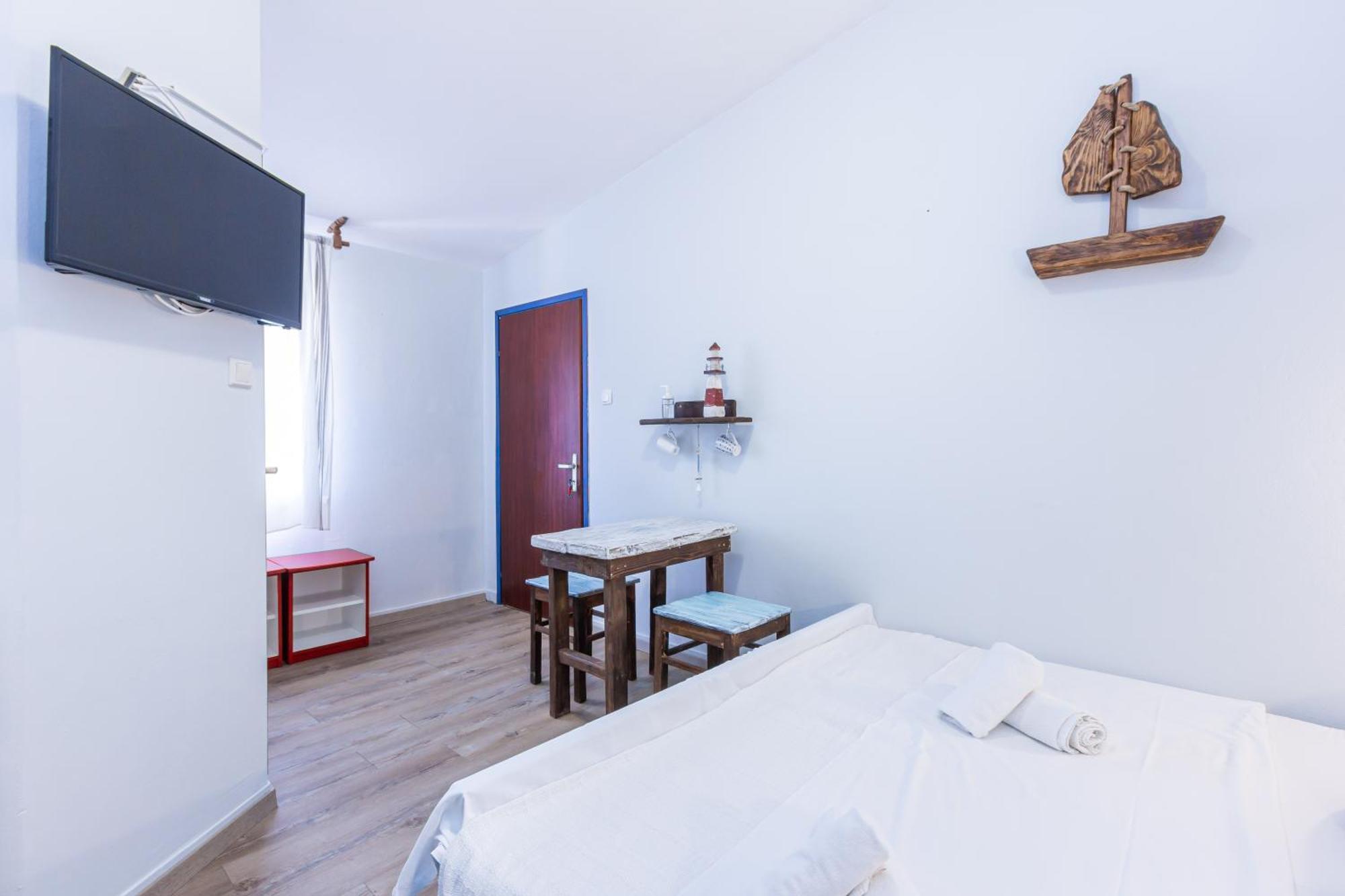 Rooms & Studio Apartments By The Way Baška Dış mekan fotoğraf