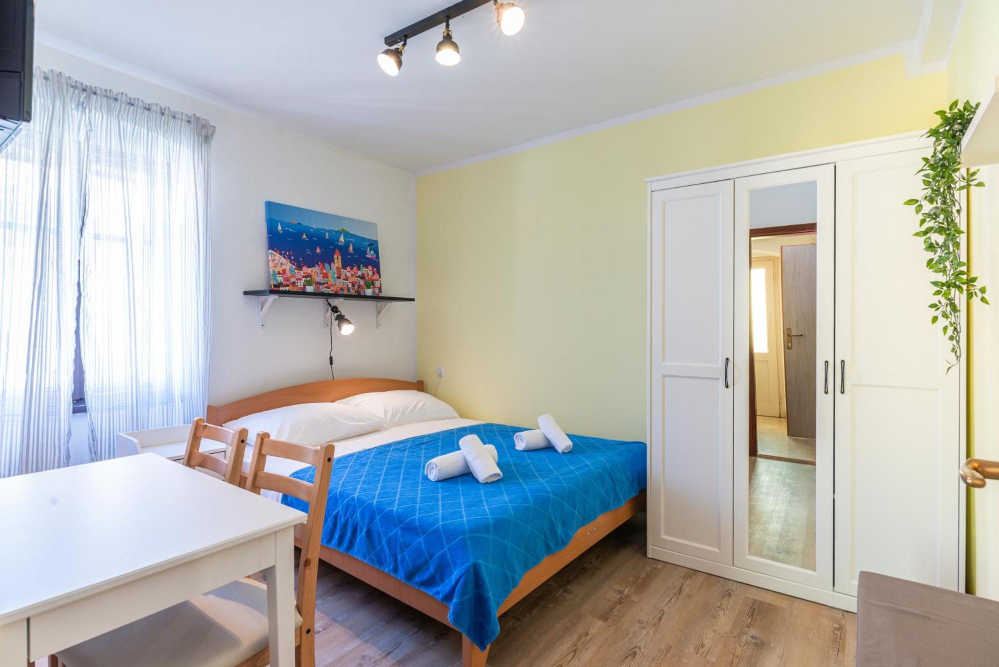 Rooms & Studio Apartments By The Way Baška Dış mekan fotoğraf